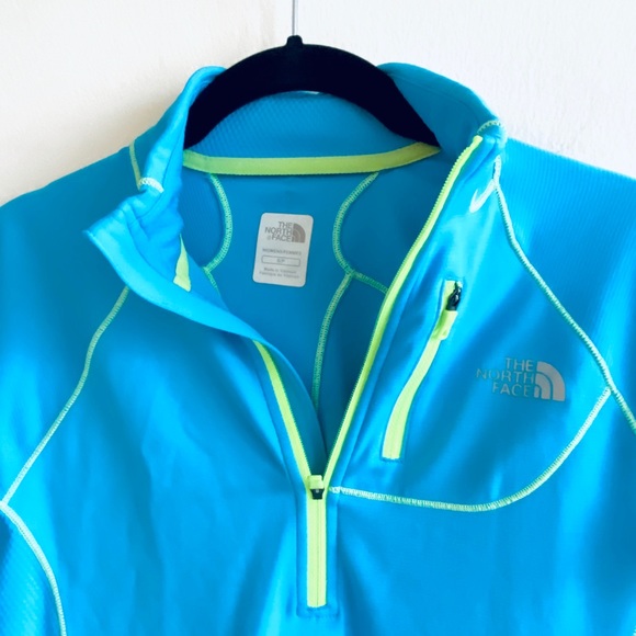 The North Face 1/4 Zip-Up - Picture 2 of 6